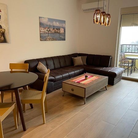 Lux Apartment Amarin Pržno Eksteriør bilde