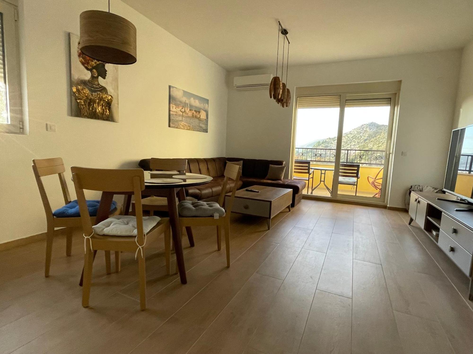 Lux Apartment Amarin Pržno Eksteriør bilde
