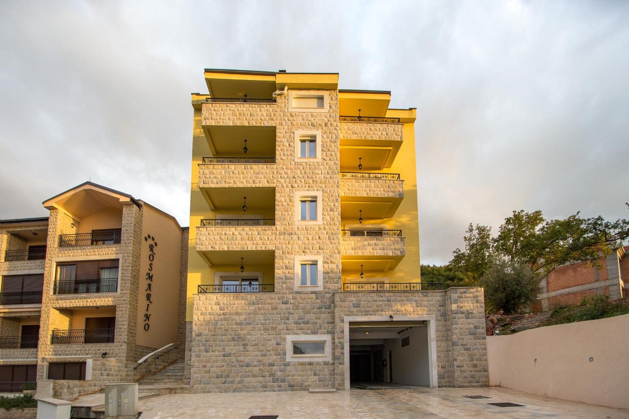 Lux Apartment Amarin Pržno Eksteriør bilde