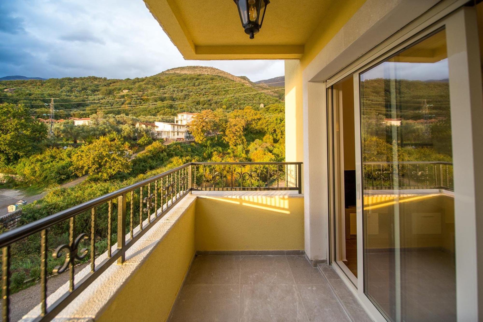 Lux Apartment Amarin Pržno Eksteriør bilde